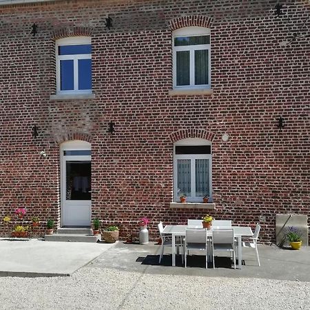 Au Coeur De L'Enclave Panzió Moeuvres Kültér fotó